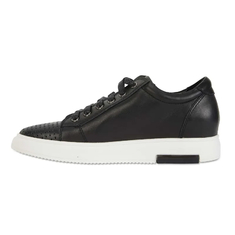 Carson Sneaker in Black Leather