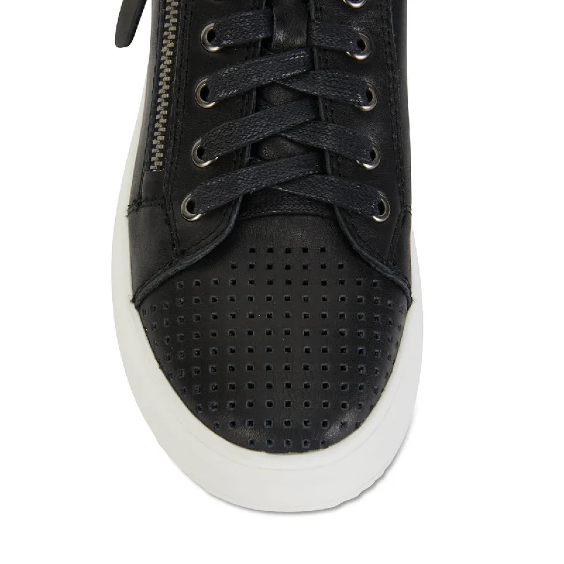 Carson Sneaker in Black Leather