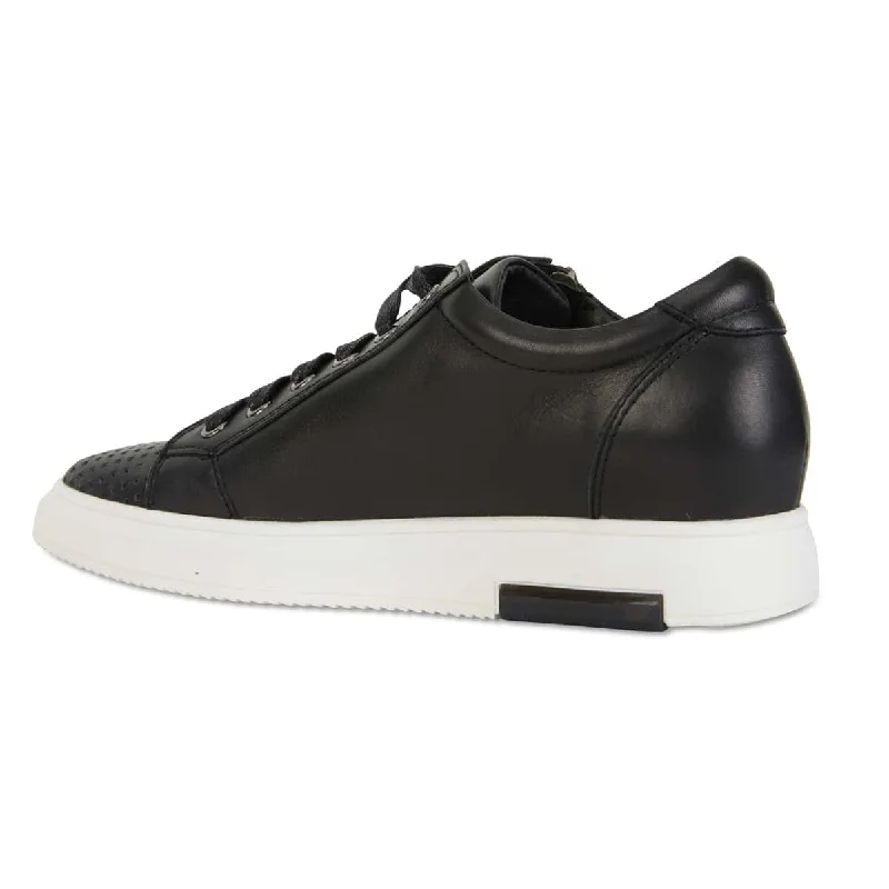 Carson Sneaker in Black Leather