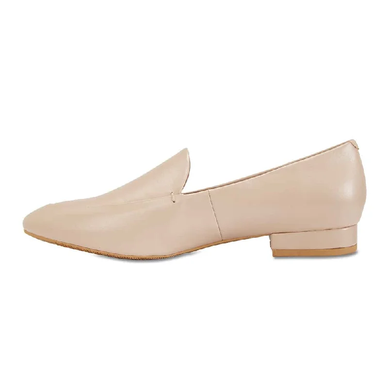 Fifi Loafer in Nude Leather