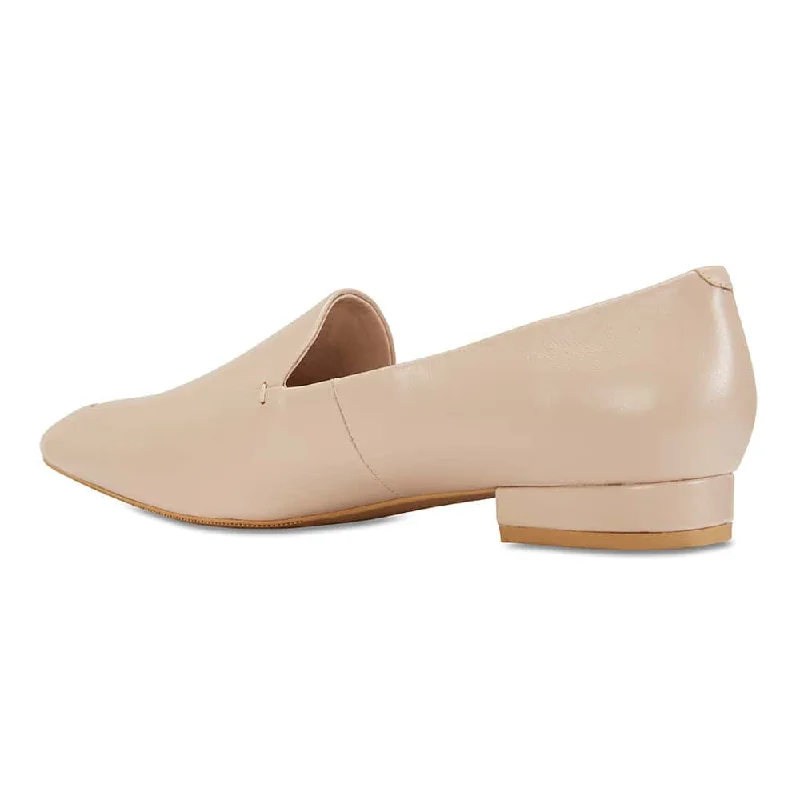 Fifi Loafer in Nude Leather