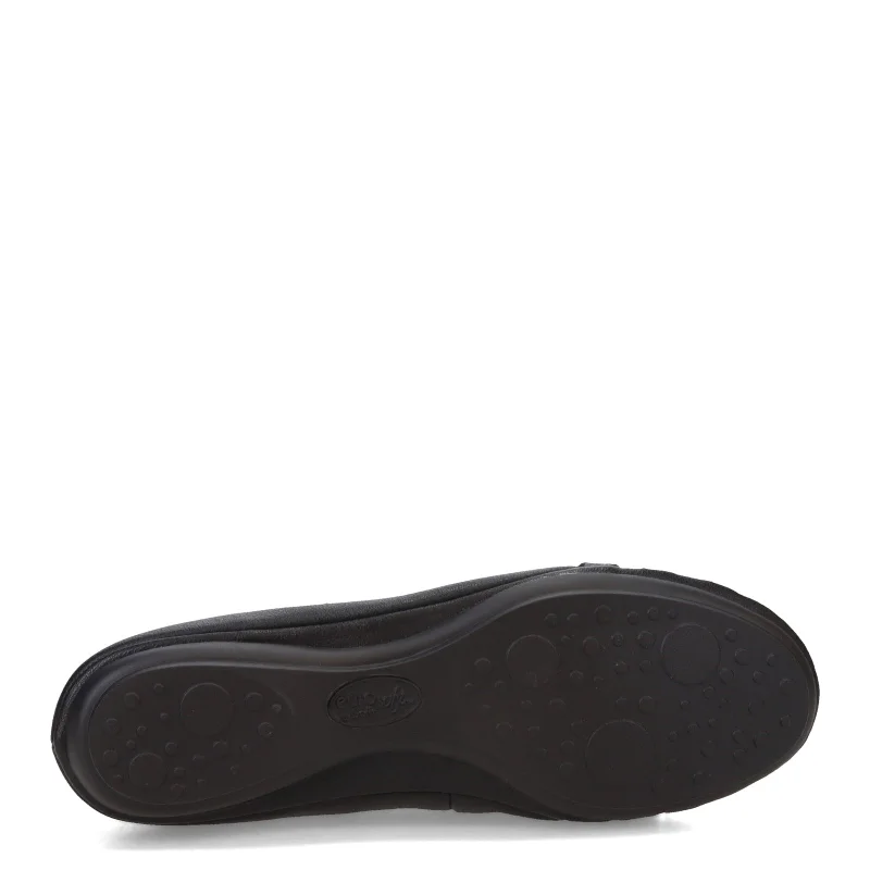 Women's Eurosoft by Sofft, Shaina Flat