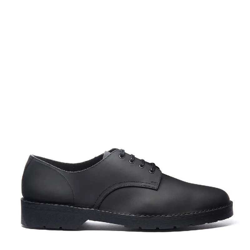 Black Waxy 4 Eye Gibson Shoe